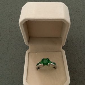 Ring, Sz 9, Lab Created Emerald Sterling Silver